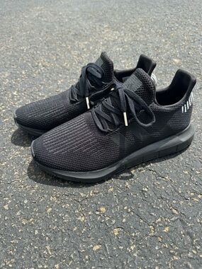 Women’s Black Knit ADIDAS Athletic Sneakers - Lightweight Comfort 9.5